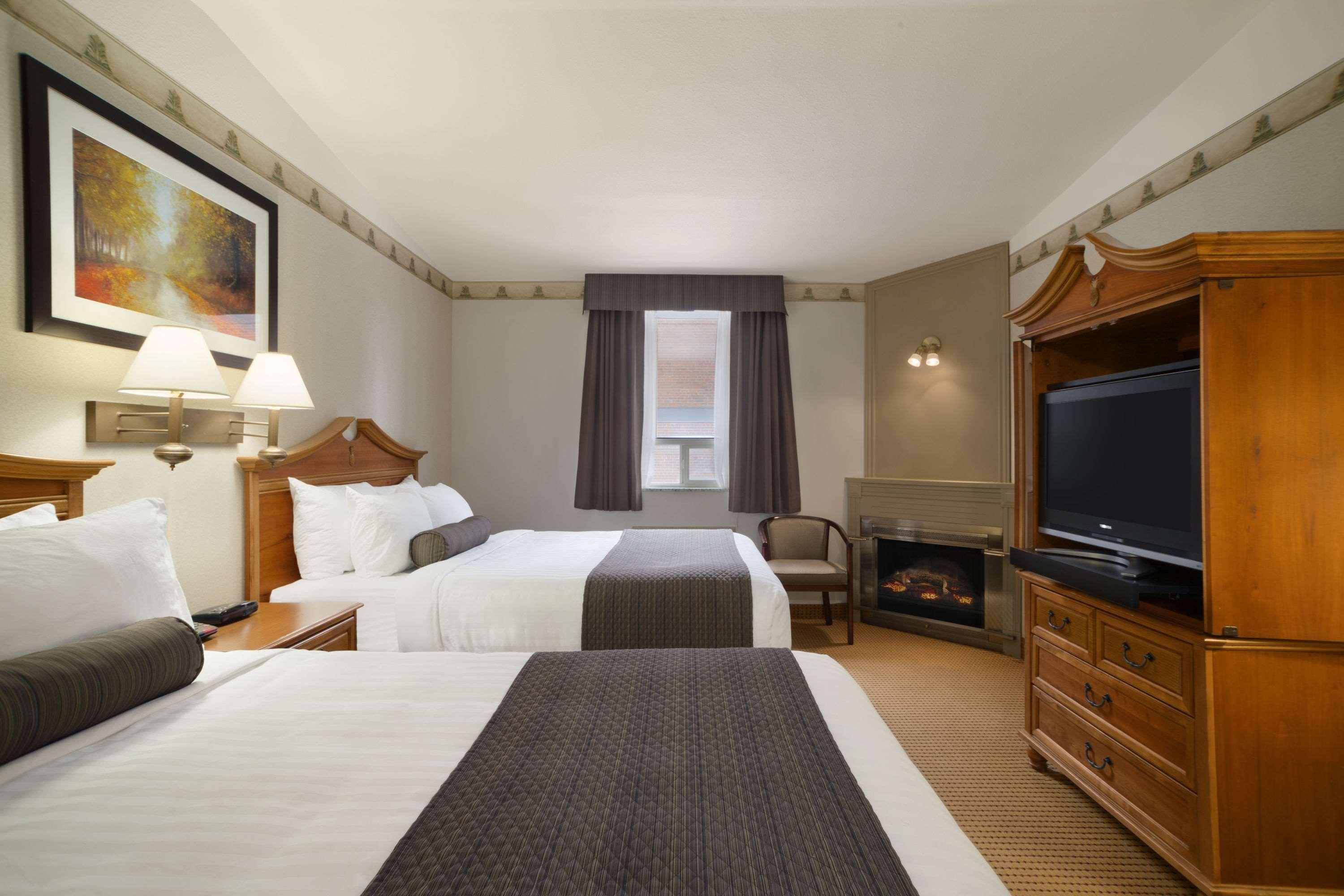 Days Inn & Suites By Wyndham Sault Ste. Marie On Exteriör bild