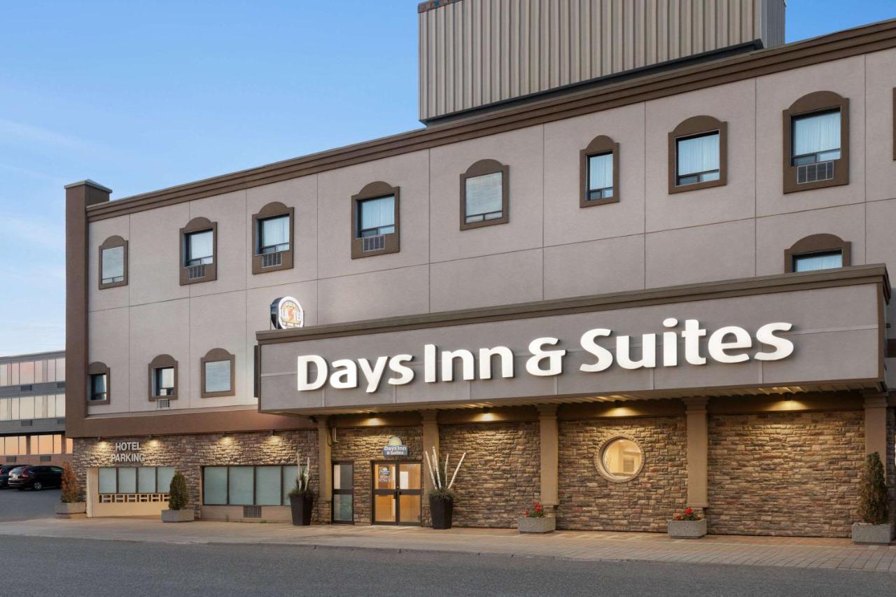 Days Inn & Suites By Wyndham Sault Ste. Marie On Exteriör bild