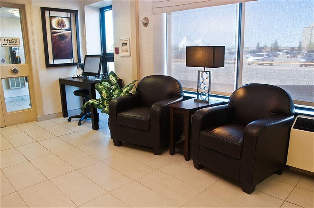Days Inn & Suites By Wyndham Sault Ste. Marie On Exteriör bild