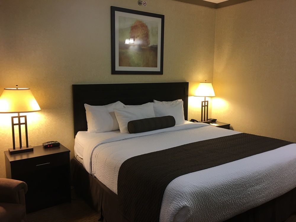 Days Inn & Suites By Wyndham Sault Ste. Marie On Exteriör bild